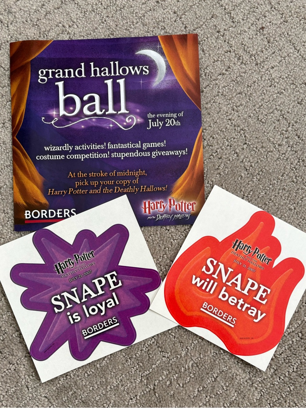 Warner Bros. Harry Potter Grand Hallows Ball Sticker Set - Purple & Red